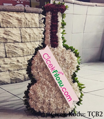 Gitar Çiçek Aranjmanı